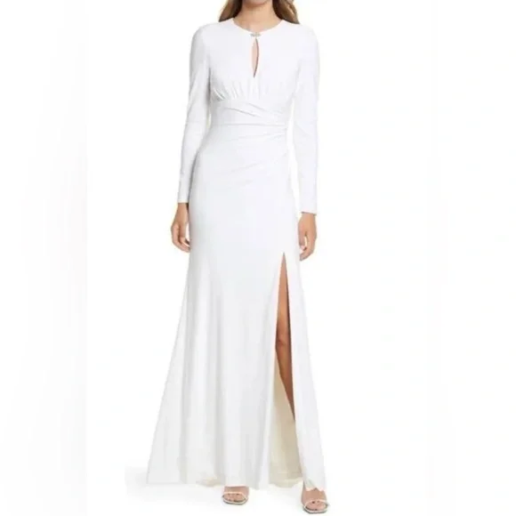 Vince Camuto | Dresses | Vince Camuto White Long Sleeve Nwtkeyhole Fulllength Formal Gown Size 6 | Poshmark Vince Camuto | Dresses | Vince Camuto White Long Sleeve Nwtkeyhole Fulllength Formal Gown Size 6 | Poshmark